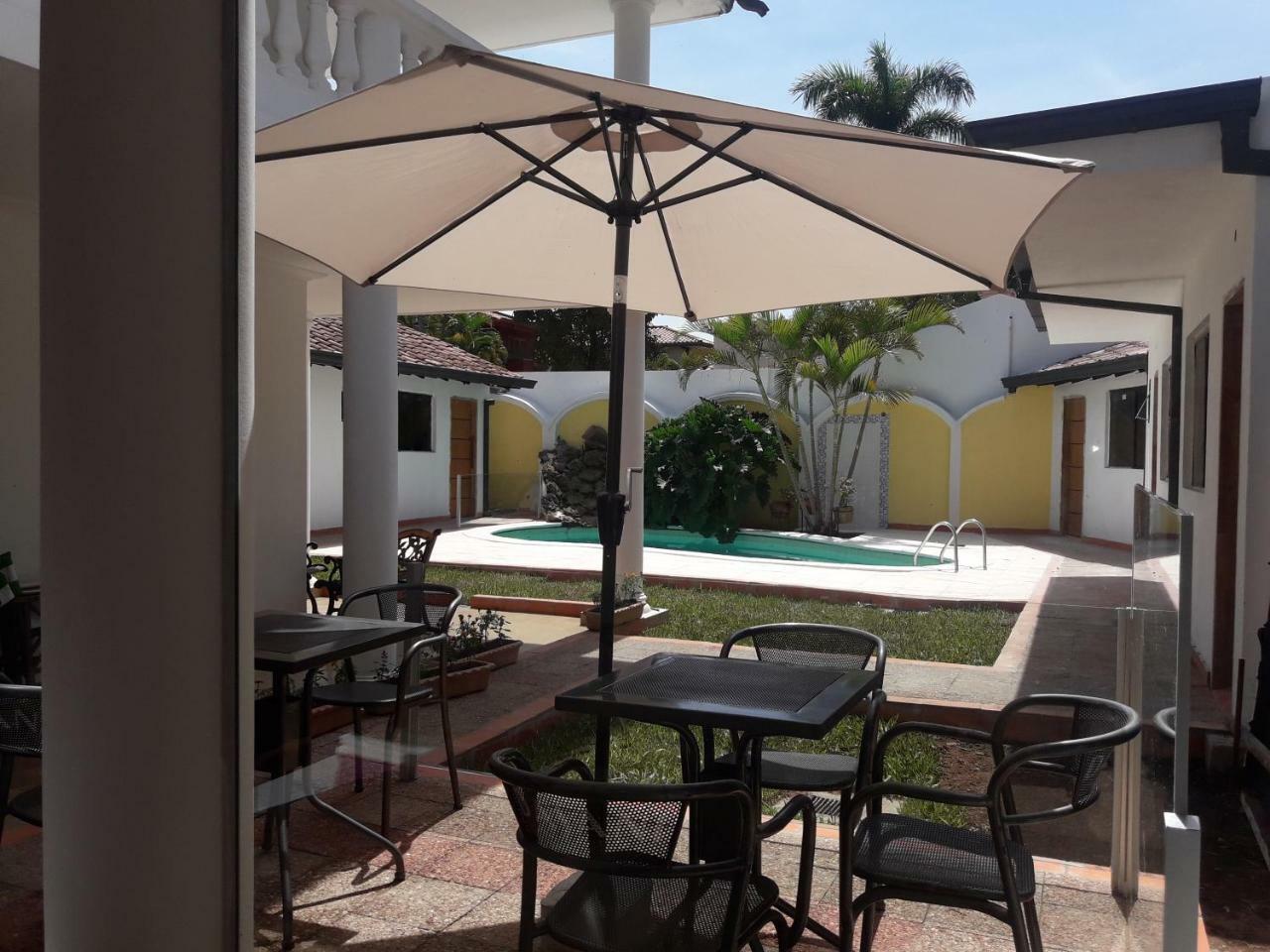 Hotel Casa Jardin Asuncion Dış mekan fotoğraf